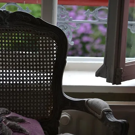 Bed & Breakfast Le Manoir De Les Ardres 3*