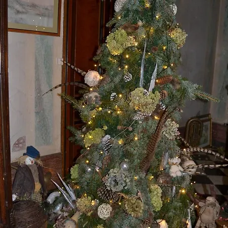Le Manoir De Les Ardres