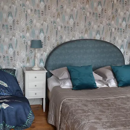 Le Manoir De Les Ardres Bed & Breakfast 3*